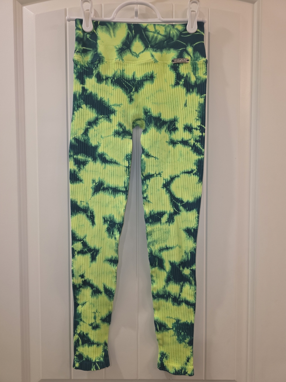 Bombshell Sportswear XS/S Tie-Dye Green Active High Performance Leggings